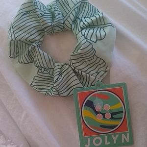 Jolyn scrunchie